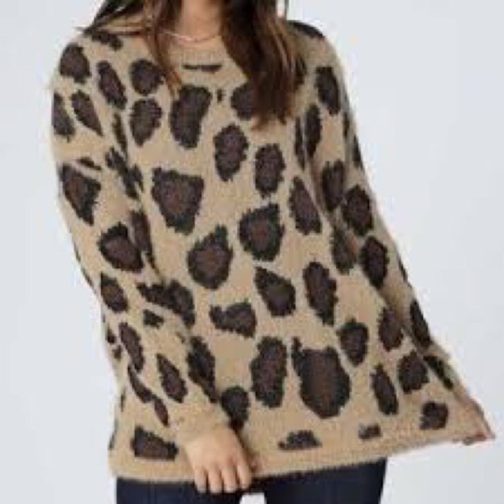 ALTAR’D STATE • Fuzzy Leopard Cheetah Print Sweater
